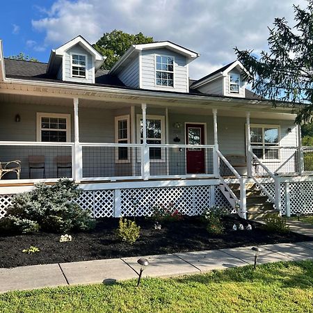 Bears Valley Inn - Great Location! - Peaceful, Children And Dog Friendly Retreat - Less Than 15 Min To All Attractions - Private Pool Club & Fishing Hole - Game Room With Tv 塞维尔维尔 外观 照片