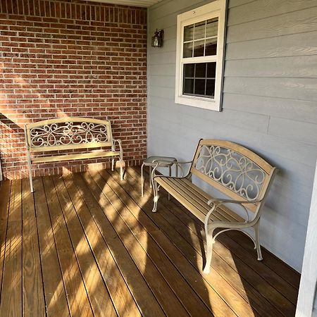 Bears Valley Inn - Great Location! - Peaceful, Children And Dog Friendly Retreat - Less Than 15 Min To All Attractions - Private Pool Club & Fishing Hole - Game Room With Tv 塞维尔维尔 外观 照片