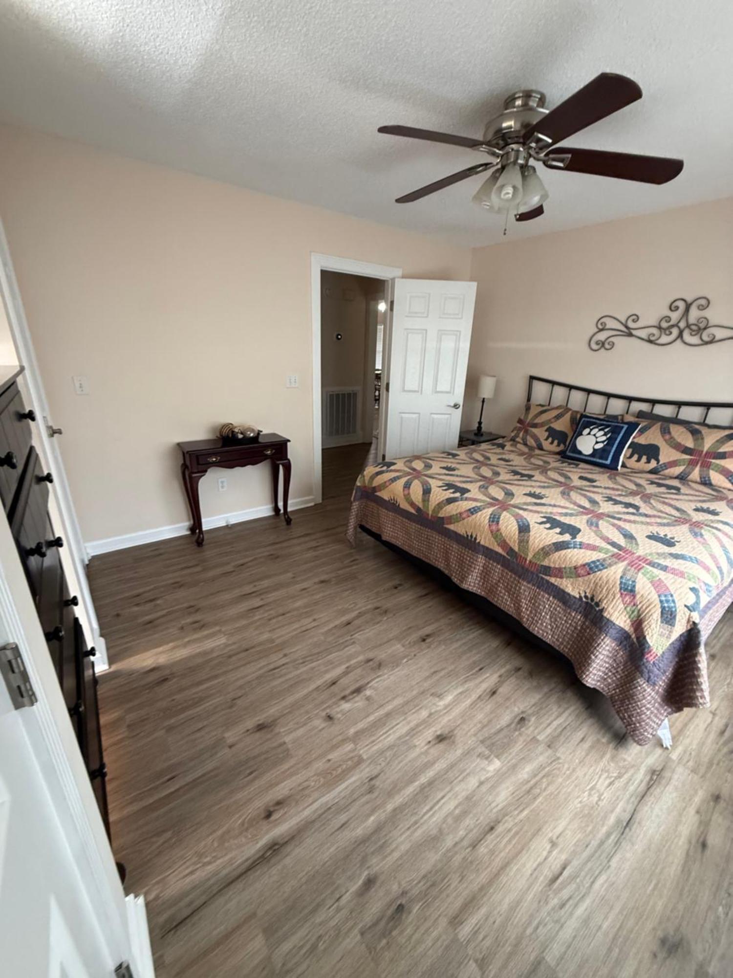 Bears Valley Inn - Great Location! - Peaceful, Children And Dog Friendly Retreat - Less Than 15 Min To All Attractions - Private Pool Club & Fishing Hole - Game Room With Tv 塞维尔维尔 外观 照片